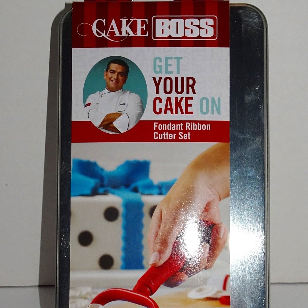 CAKE BOSS FONDANT RIBBON CUTTER SET RED 2013 NEW BOX
